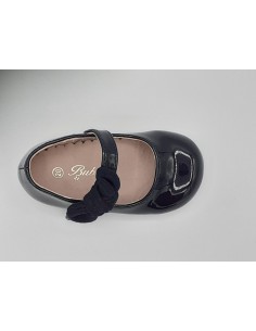 MANOLETINA NIÑA CHAROL VELCRO 2